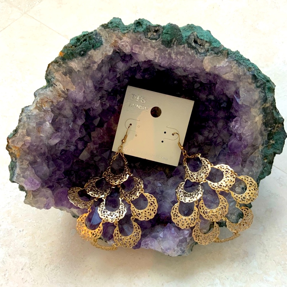 Boho Gold Filigree Lightweight Statement Earrings Nwot